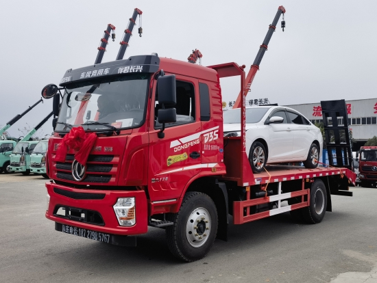 东风D3S平板运输车/神百汽车集团
